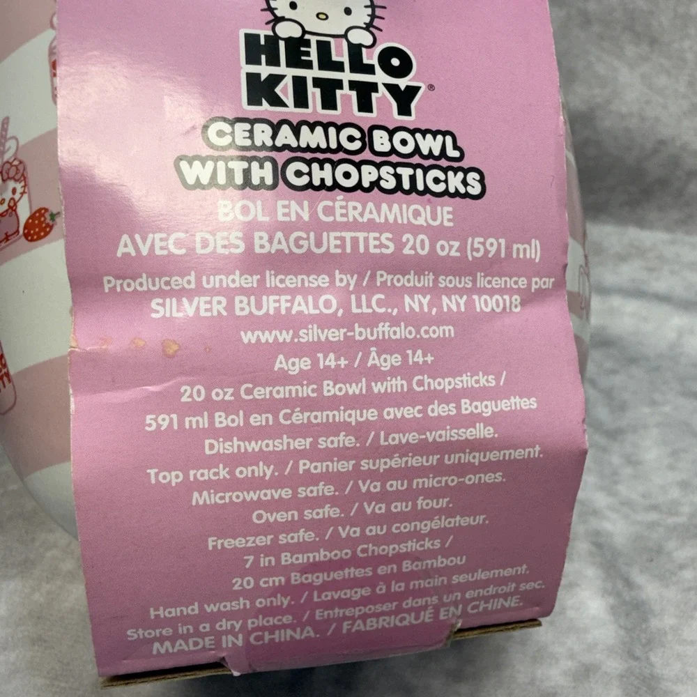 Sanrio Hello Kitty Strawberry Milk Ceramic Ramen Bowl W/Chopsticks 16 Oz NEW NIB